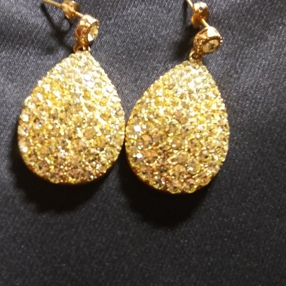 Yellow Crystal Tear Drop Dangling Earrings - Picture 3 of 11